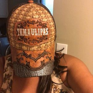 Meet your Posher, Flor